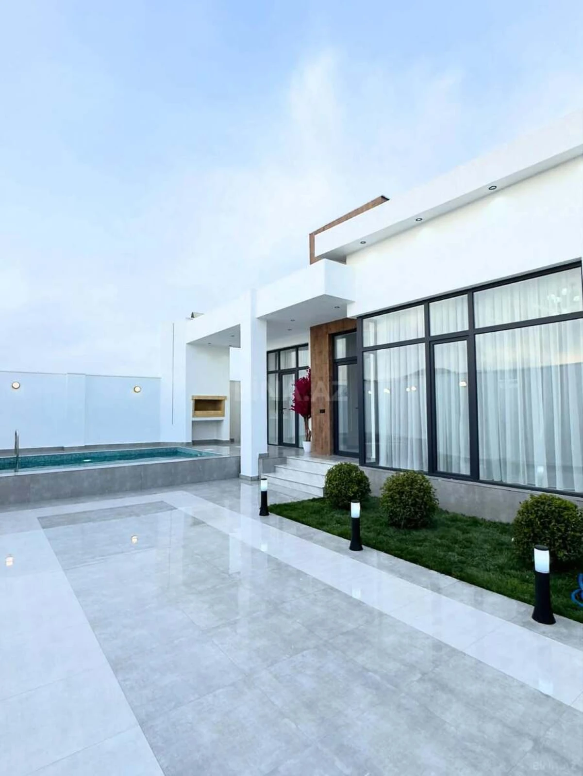Satılır 4 otaqlı həyət evi 145 m²