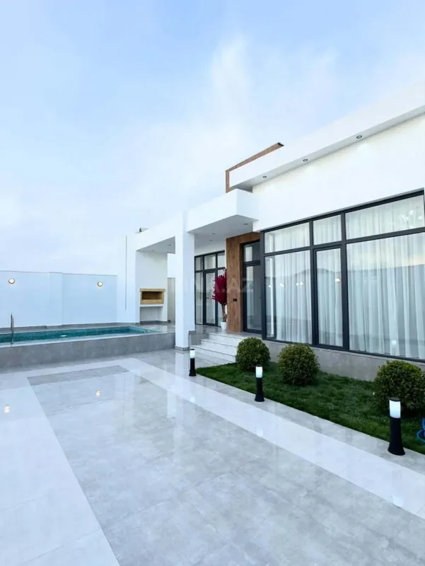 Satılır 4 otaqlı həyət evi 145 m²