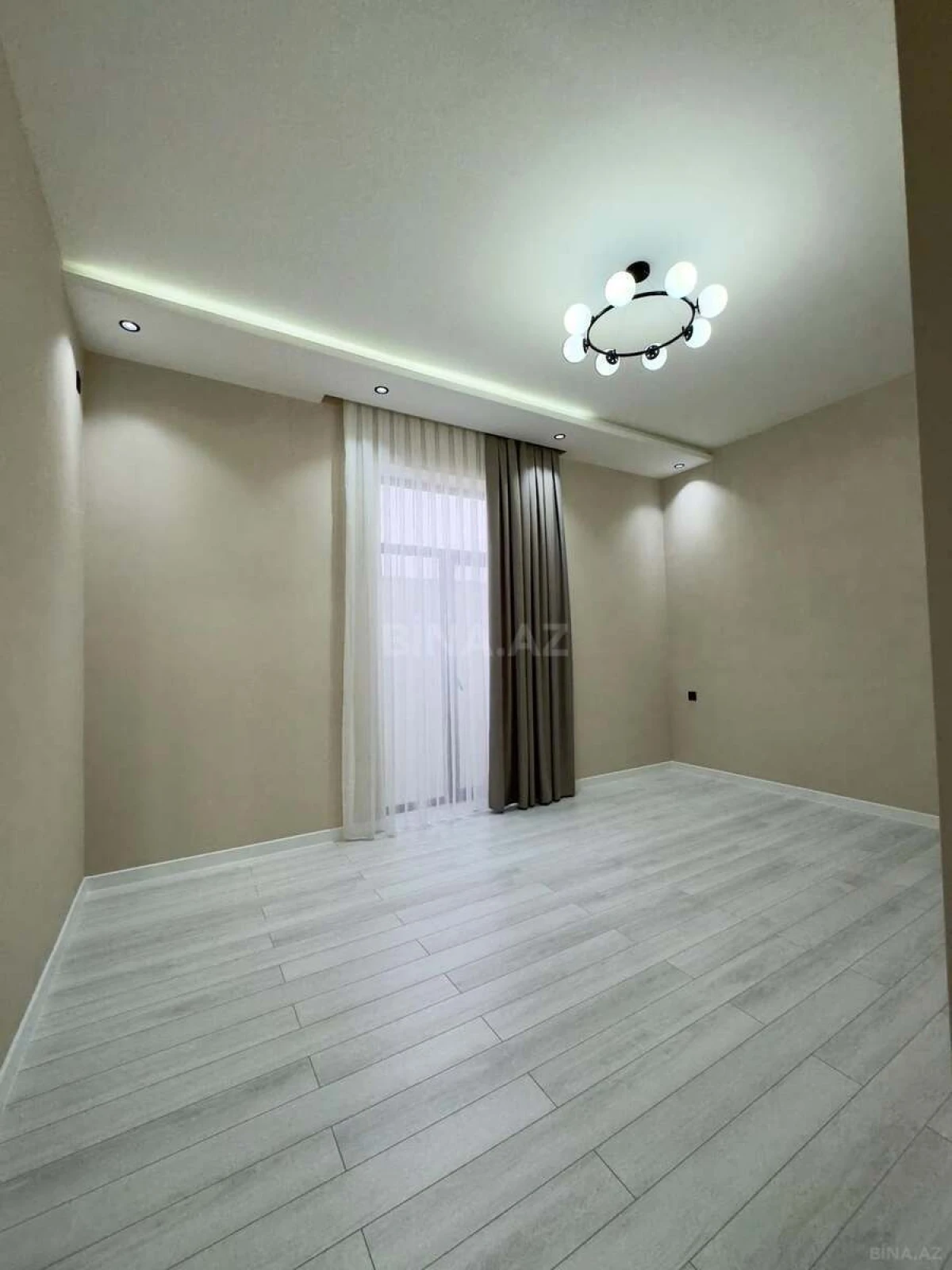 Satılır 4 otaqlı həyət evi 145 m²