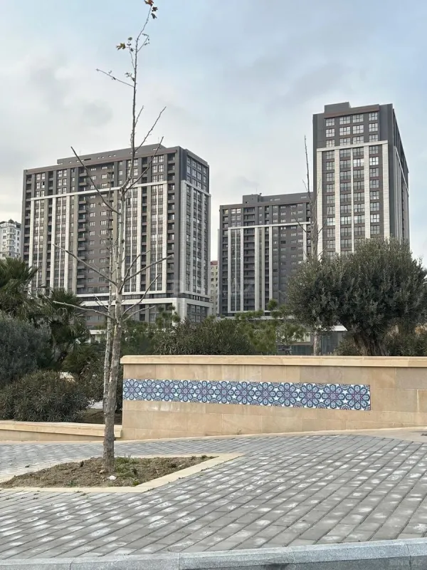 Satılır 3 otaqlı mənzil 128 m²