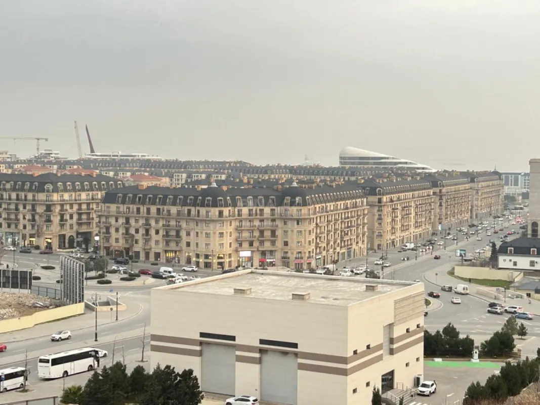 Satılır 3 otaqlı mənzil 128 m²