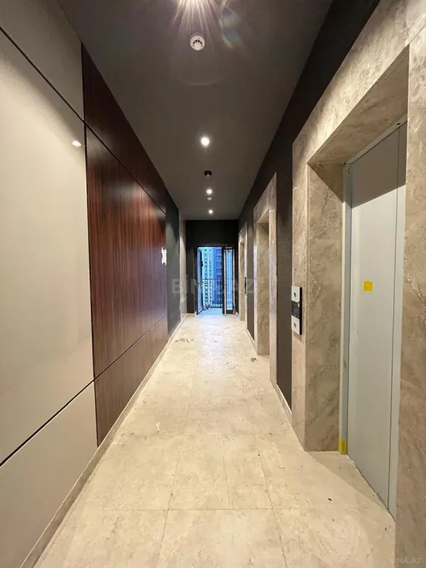 Satılır 3 otaqlı mənzil 128 m²