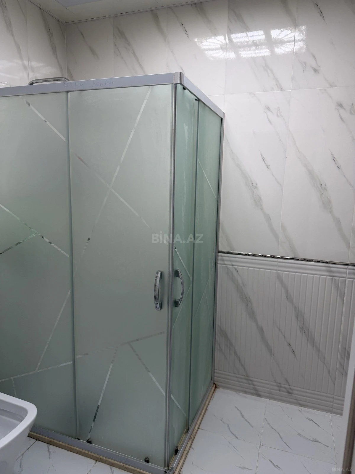 Satılır 2 otaqlı mənzil 68 m²