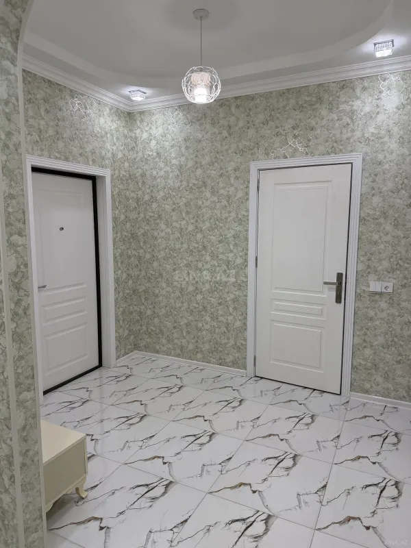 Satılır 2 otaqlı mənzil 68 m²