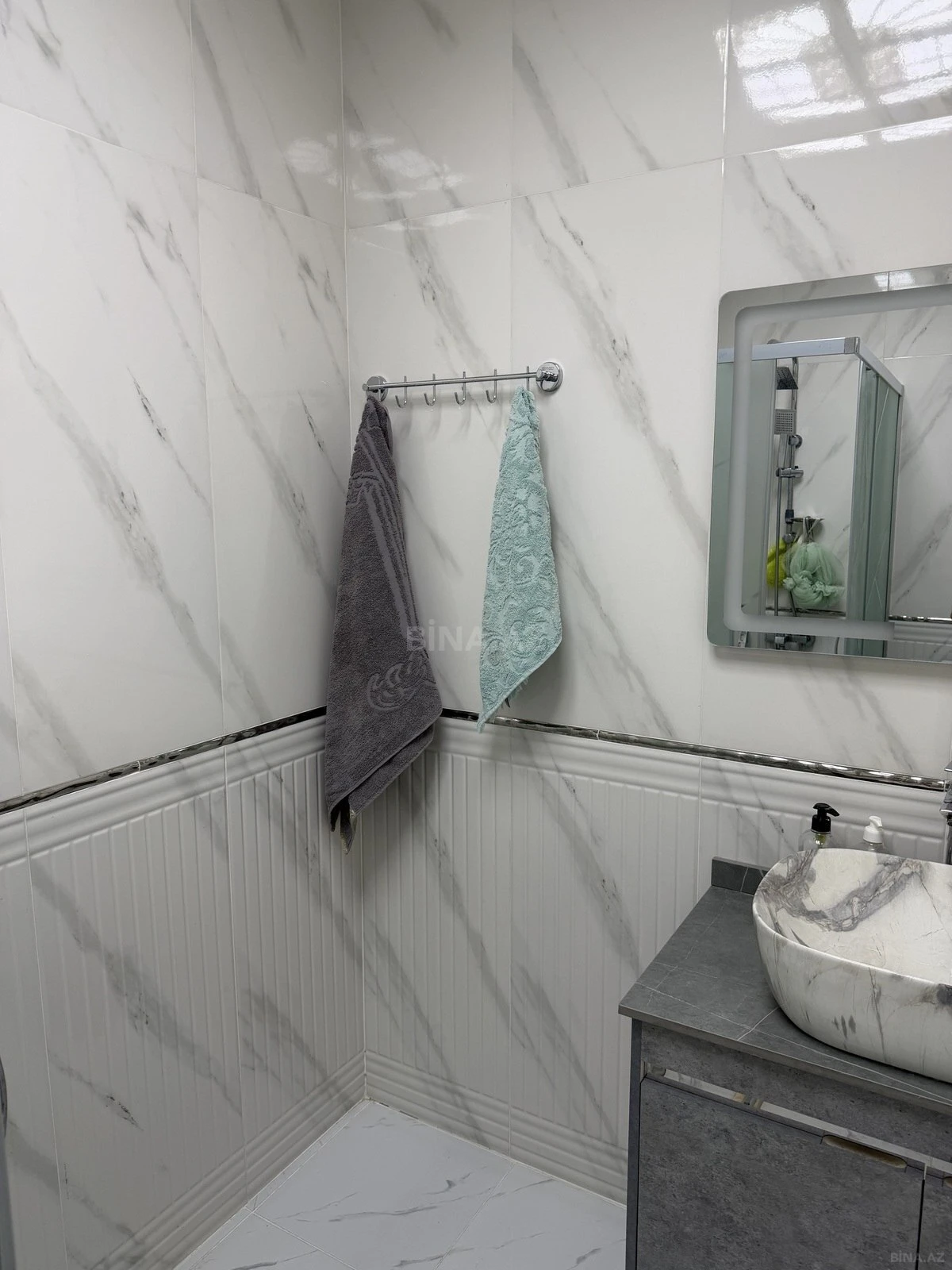 Satılır 2 otaqlı mənzil 68 m²