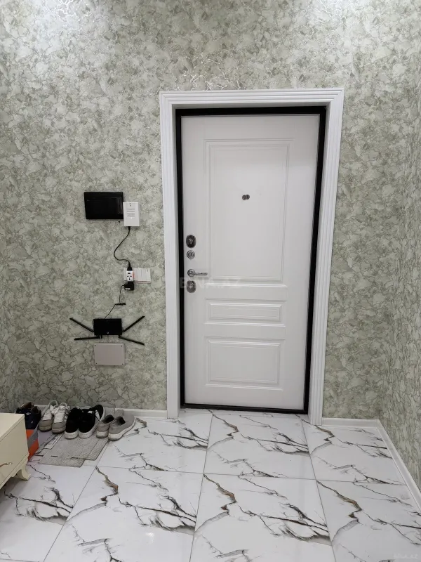 Satılır 2 otaqlı mənzil 68 m²