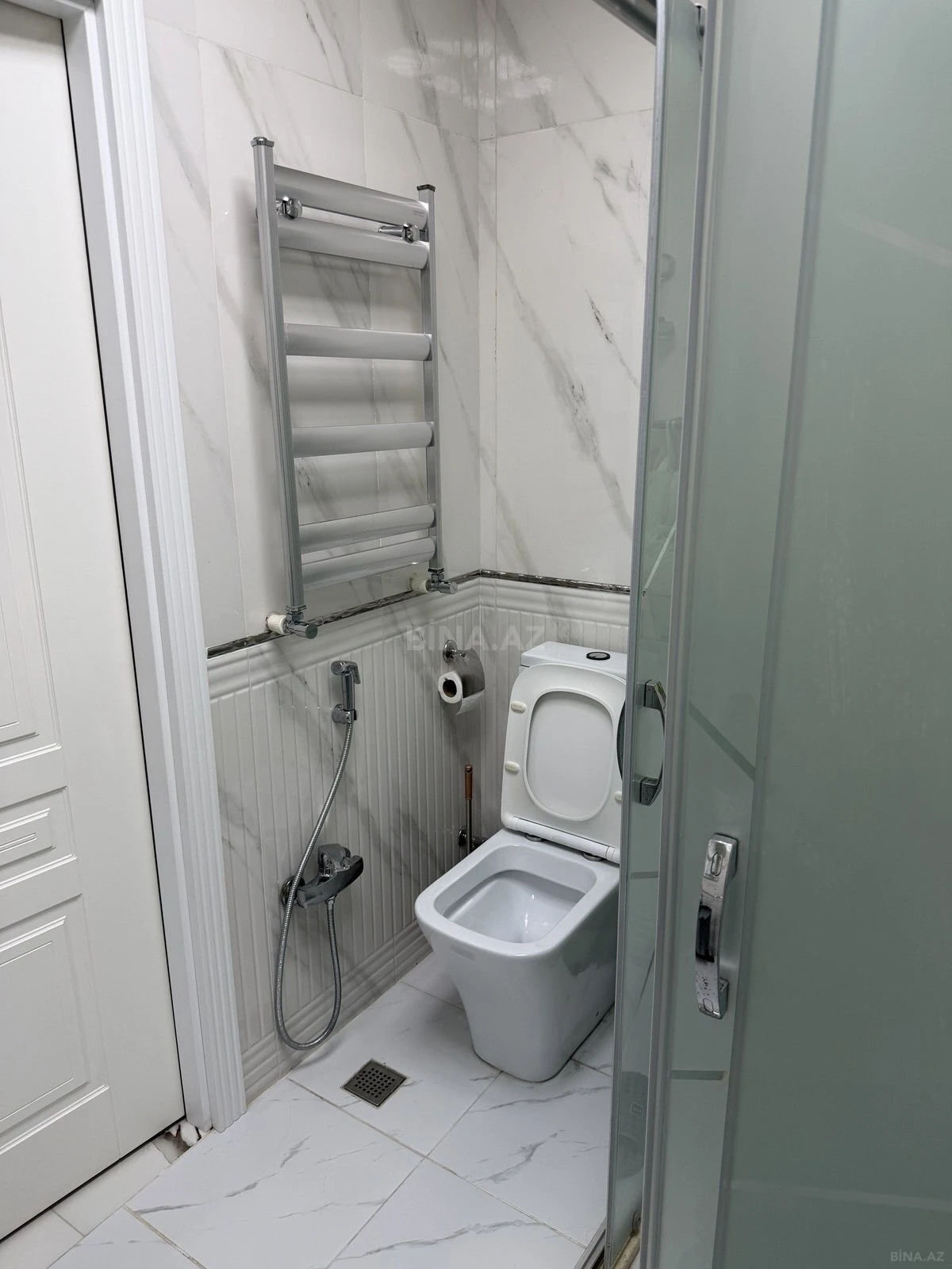 Satılır 2 otaqlı mənzil 68 m²