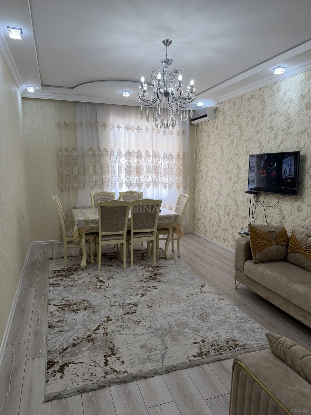 Satılır 2 otaqlı mənzil 68 m²