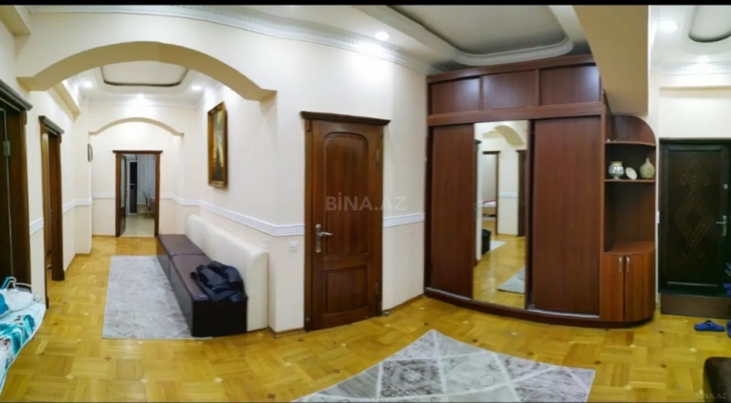 Kirayə verilir 4 otaqlı mənzil 190 m²