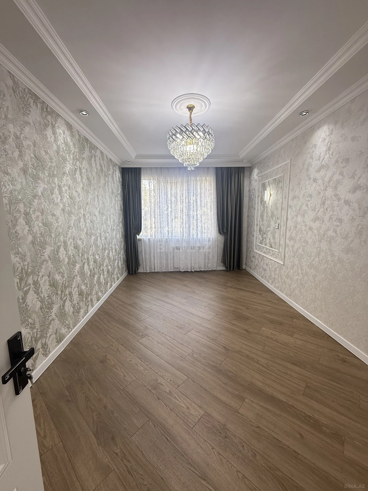 Satılır 2 otaqlı mənzil 58 m²