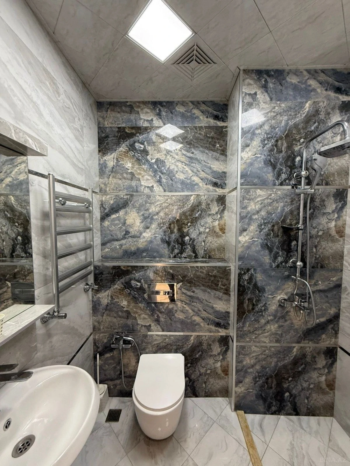 Satılır 2 otaqlı mənzil 50 m²