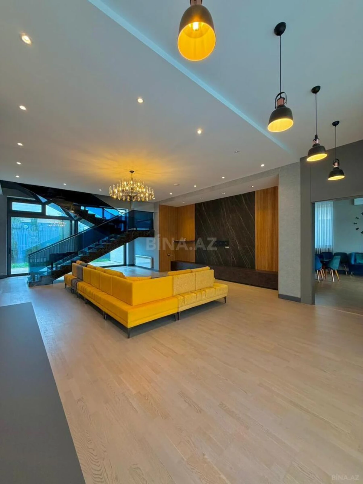 Satılır 7 otaqlı həyət evi 500 m²