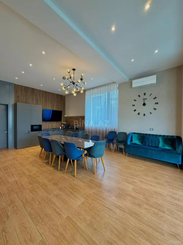 Satılır 7 otaqlı həyət evi 500 m²