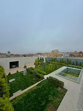 Satılır 7 otaqlı həyət evi 500 m²