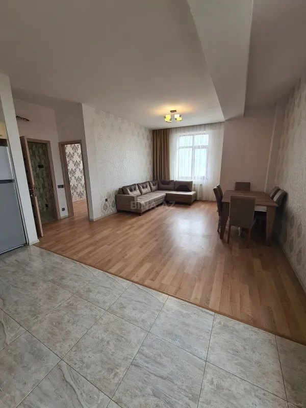 Kirayə verilir 3 otaqlı mənzil 90 m²
