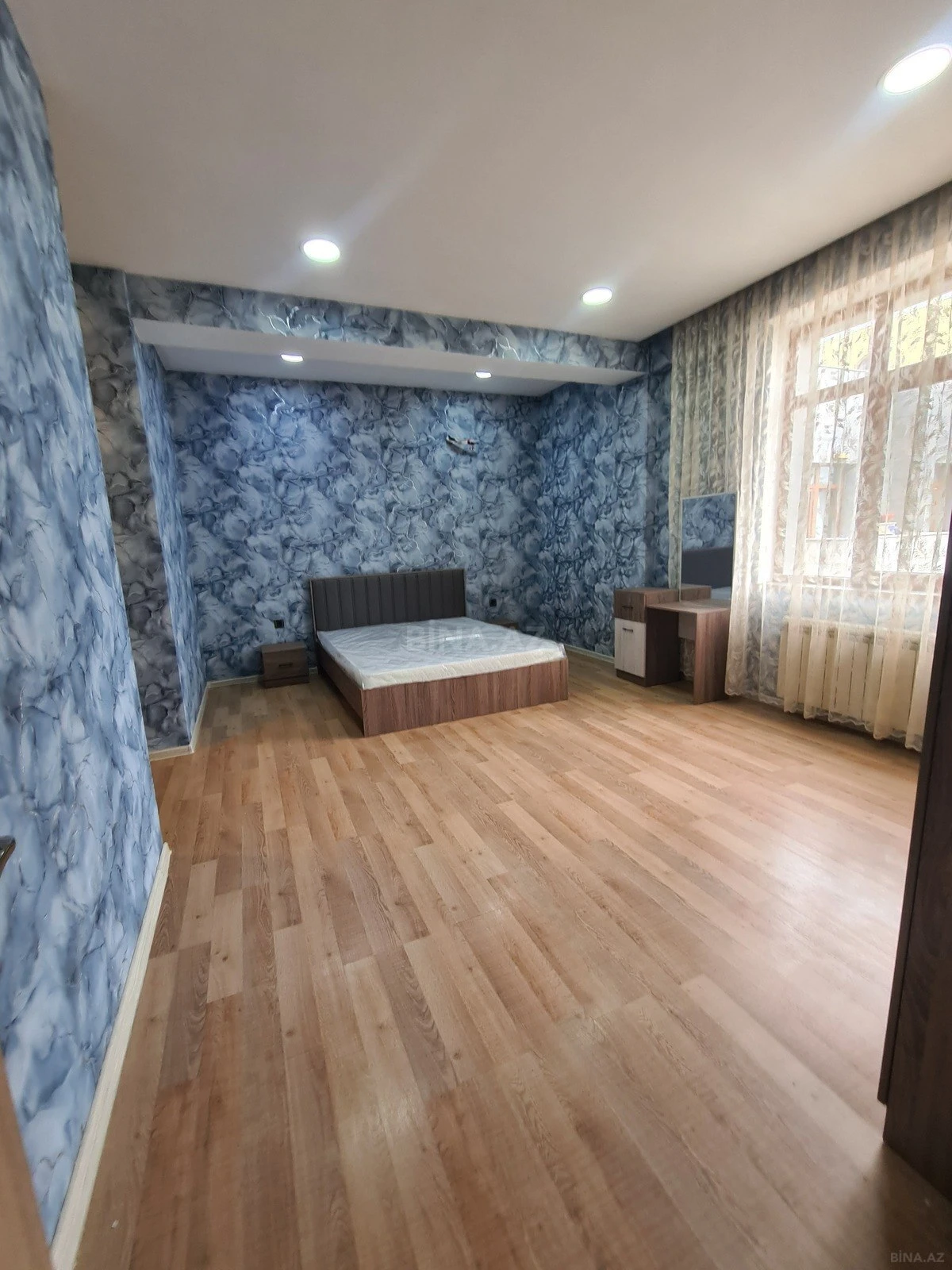 Kirayə verilir 3 otaqlı mənzil 90 m²