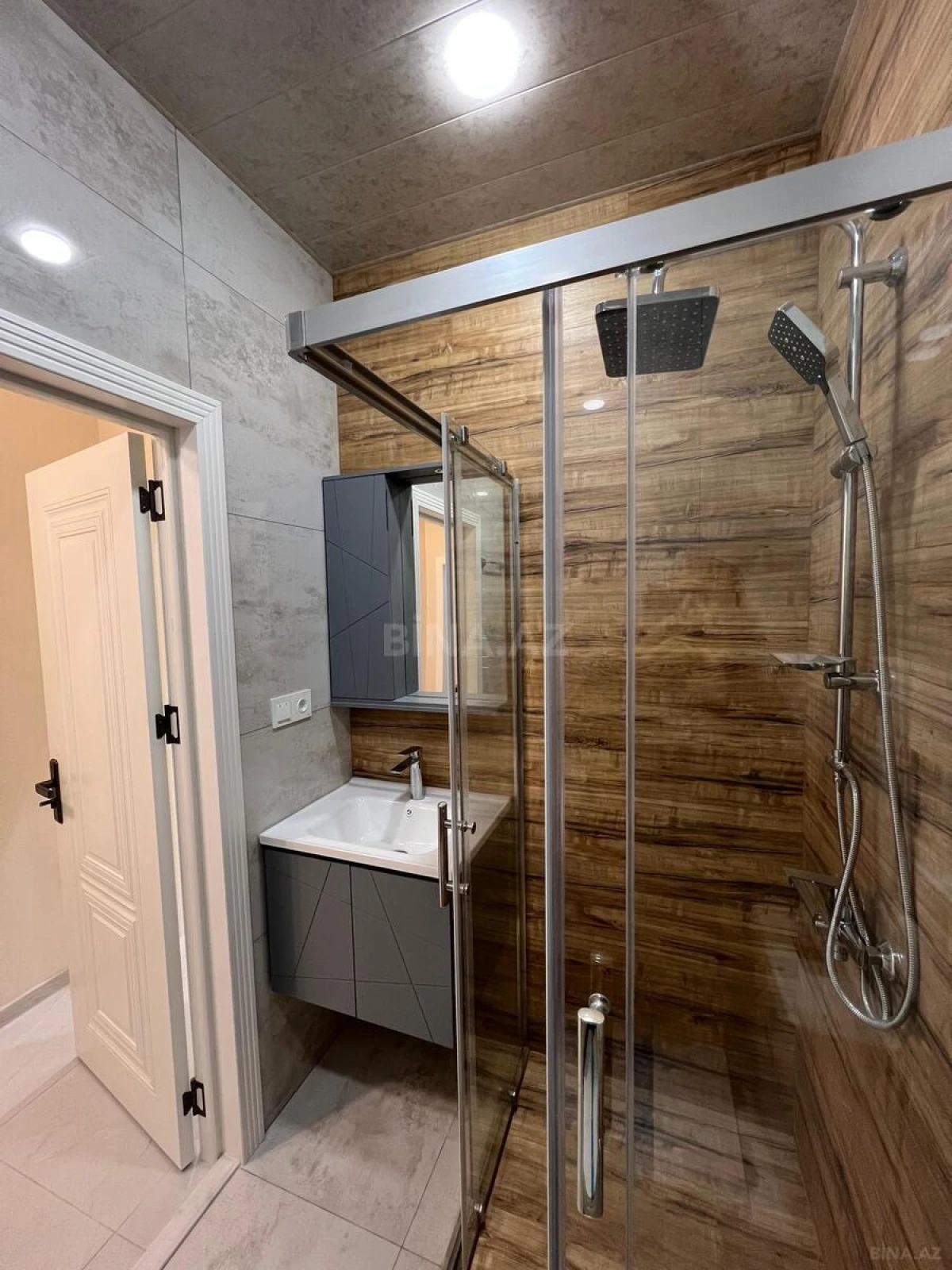 Satılır 2 otaqlı mənzil 55 m²