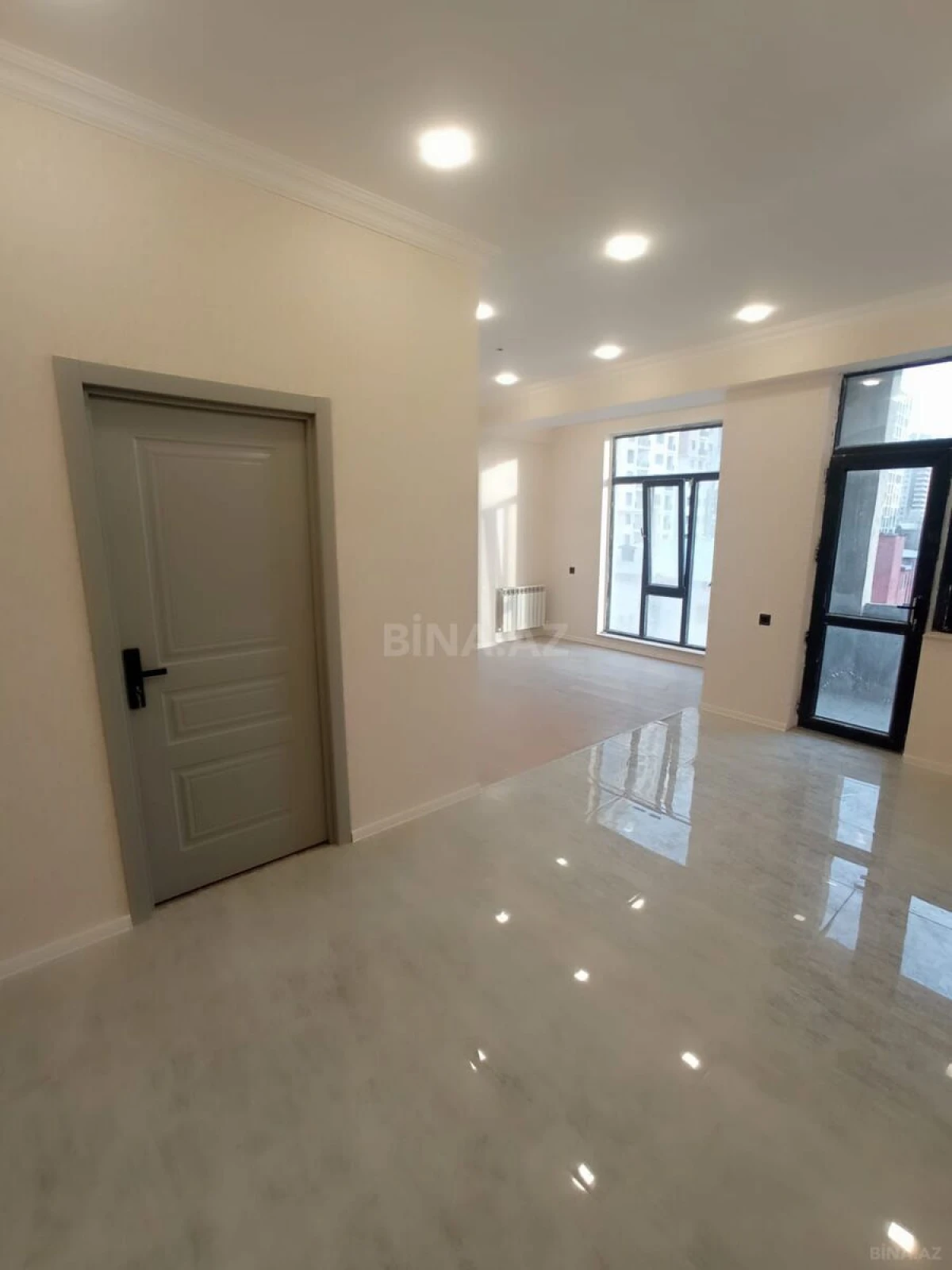 Kirayə verilir 2 otaqlı ofis 60 m²