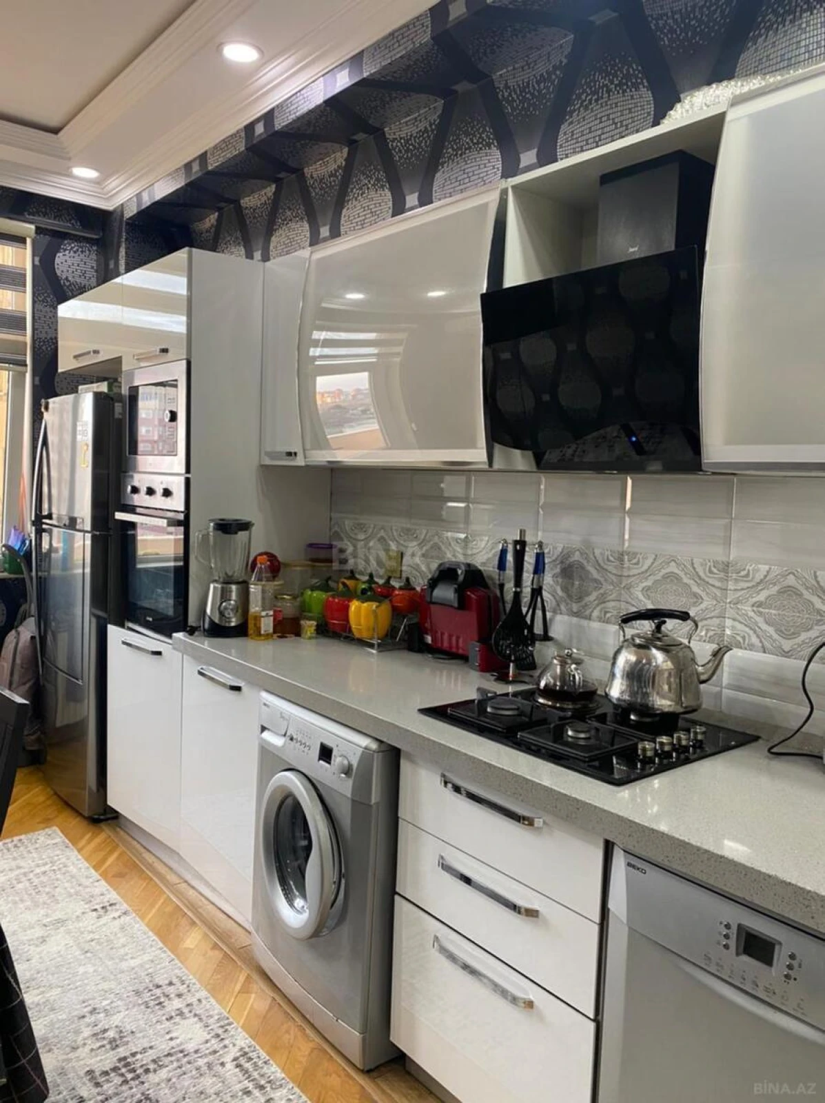 Satılır 2 otaqlı mənzil 65 m²
