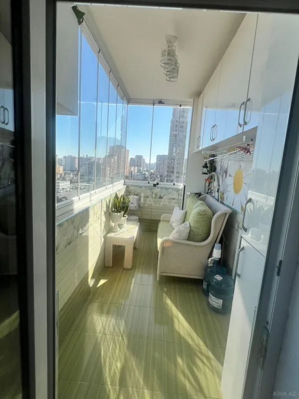 Satılır 3 otaqlı mənzil 140 m²