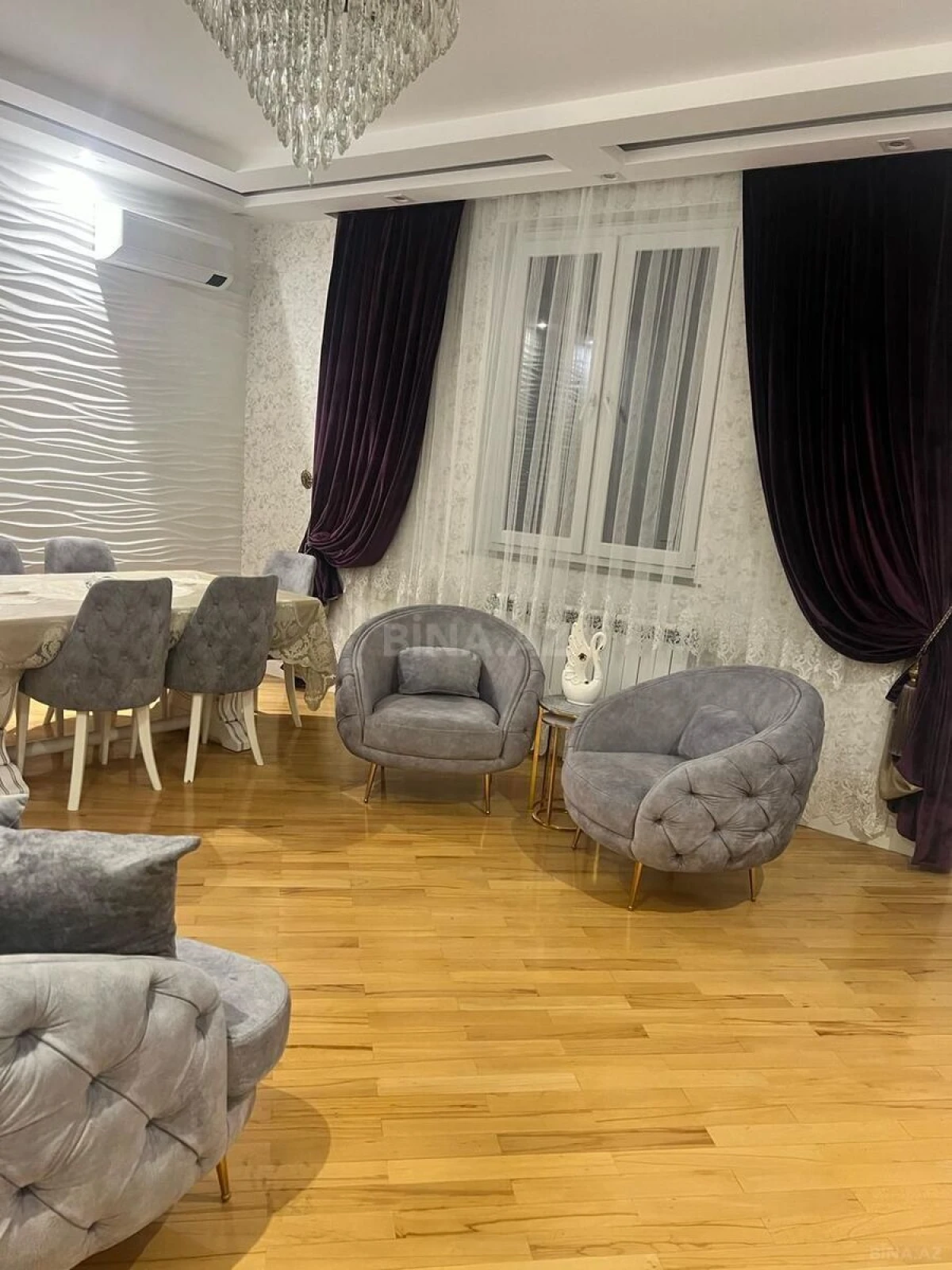 Satılır 3 otaqlı mənzil 140 m²