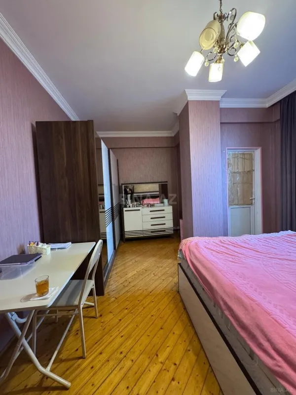 Satılır 2 otaqlı mənzil 75 m²