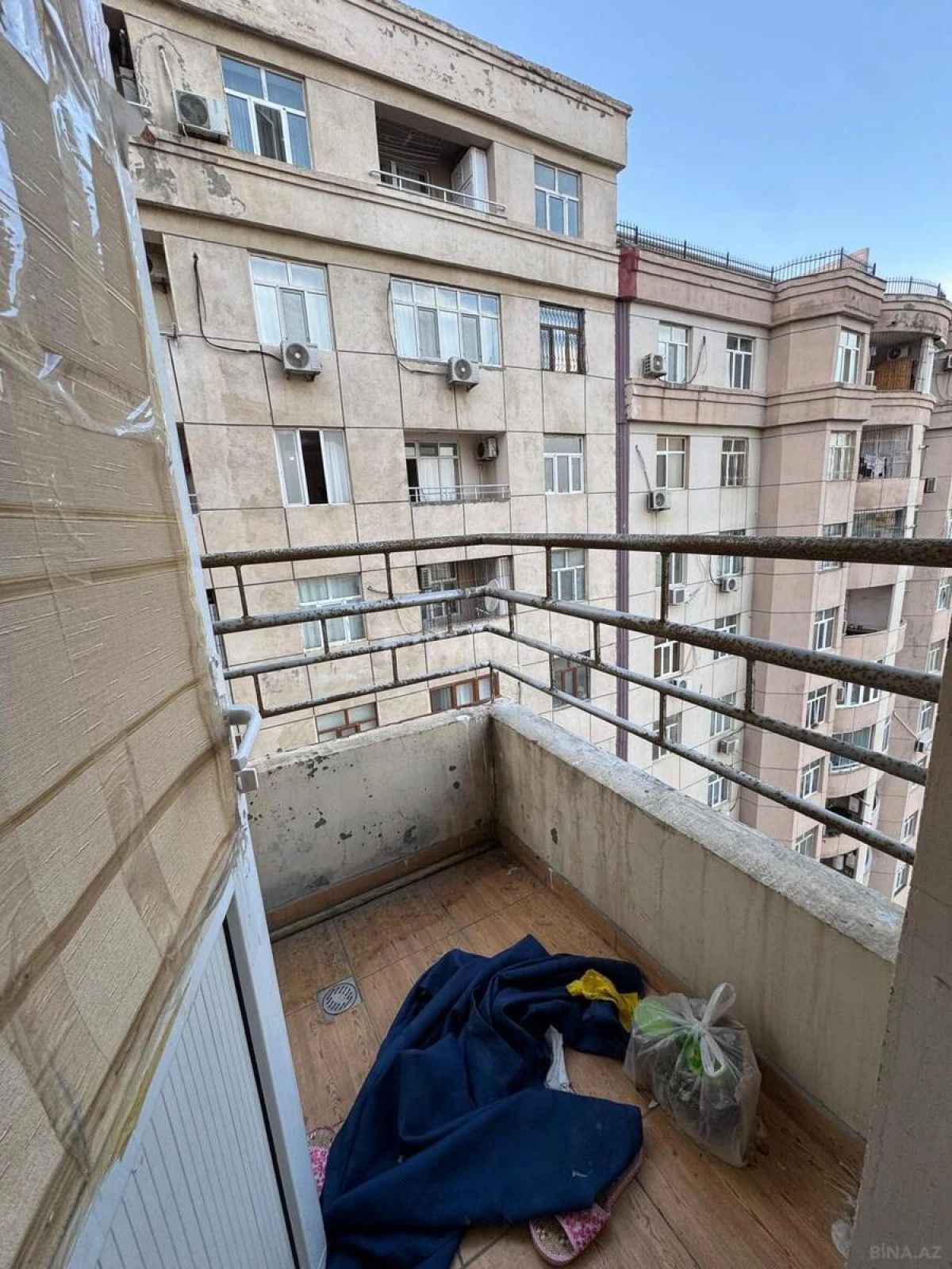 Satılır 2 otaqlı mənzil 75 m²