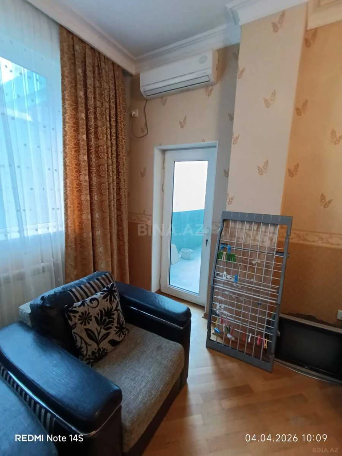 Satılır 2 otaqlı mənzil 75 m²