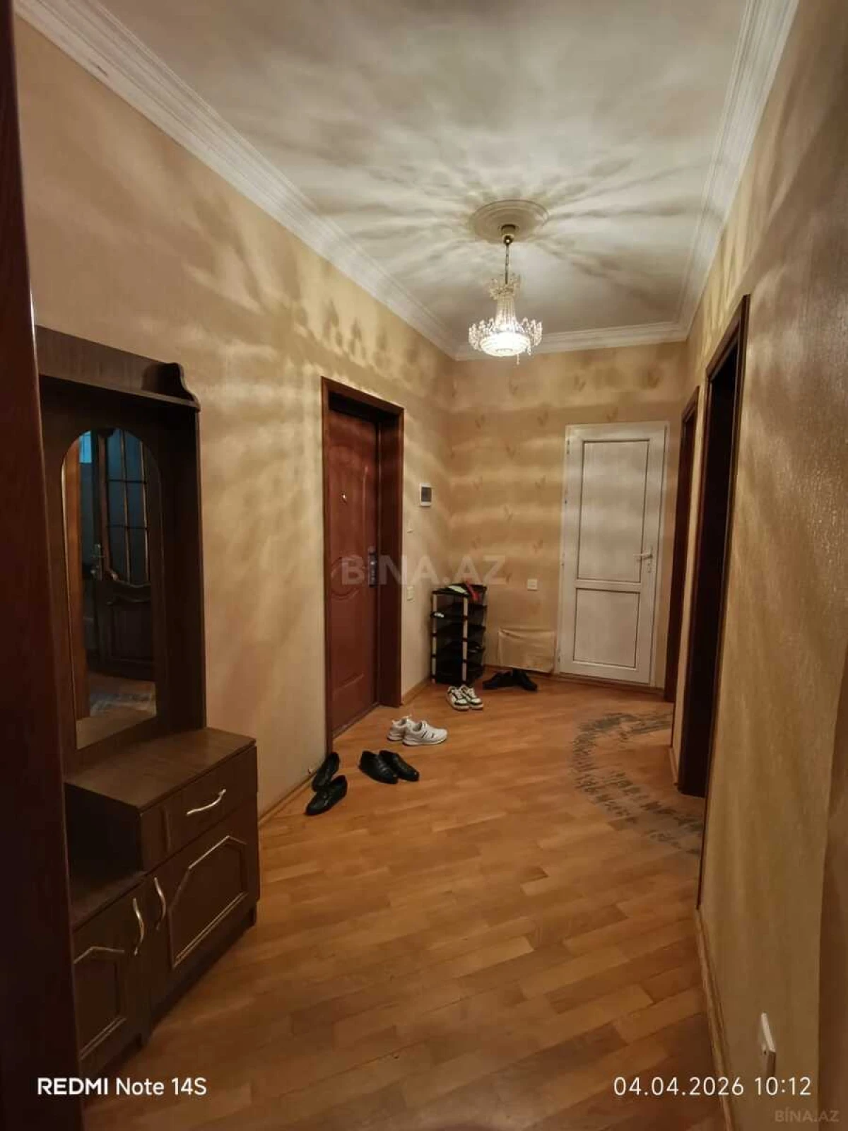 Satılır 2 otaqlı mənzil 75 m²