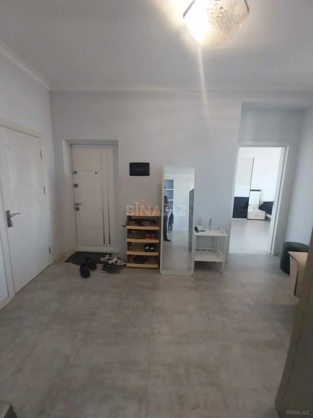Satılır 2 otaqlı mənzil 68 m²
