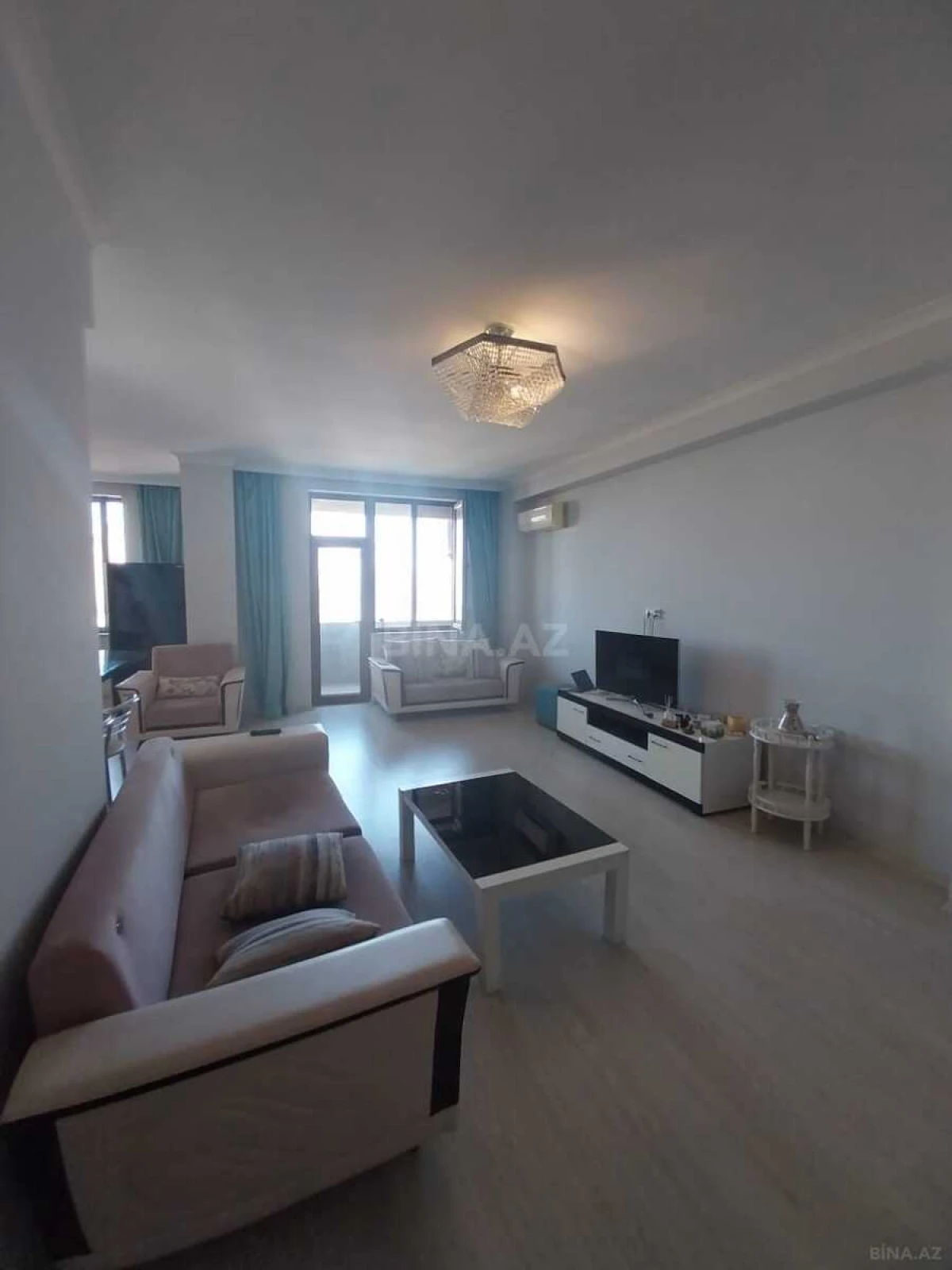 Satılır 2 otaqlı mənzil 68 m²
