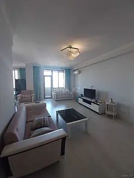 Satılır 2 otaqlı mənzil 68 m²
