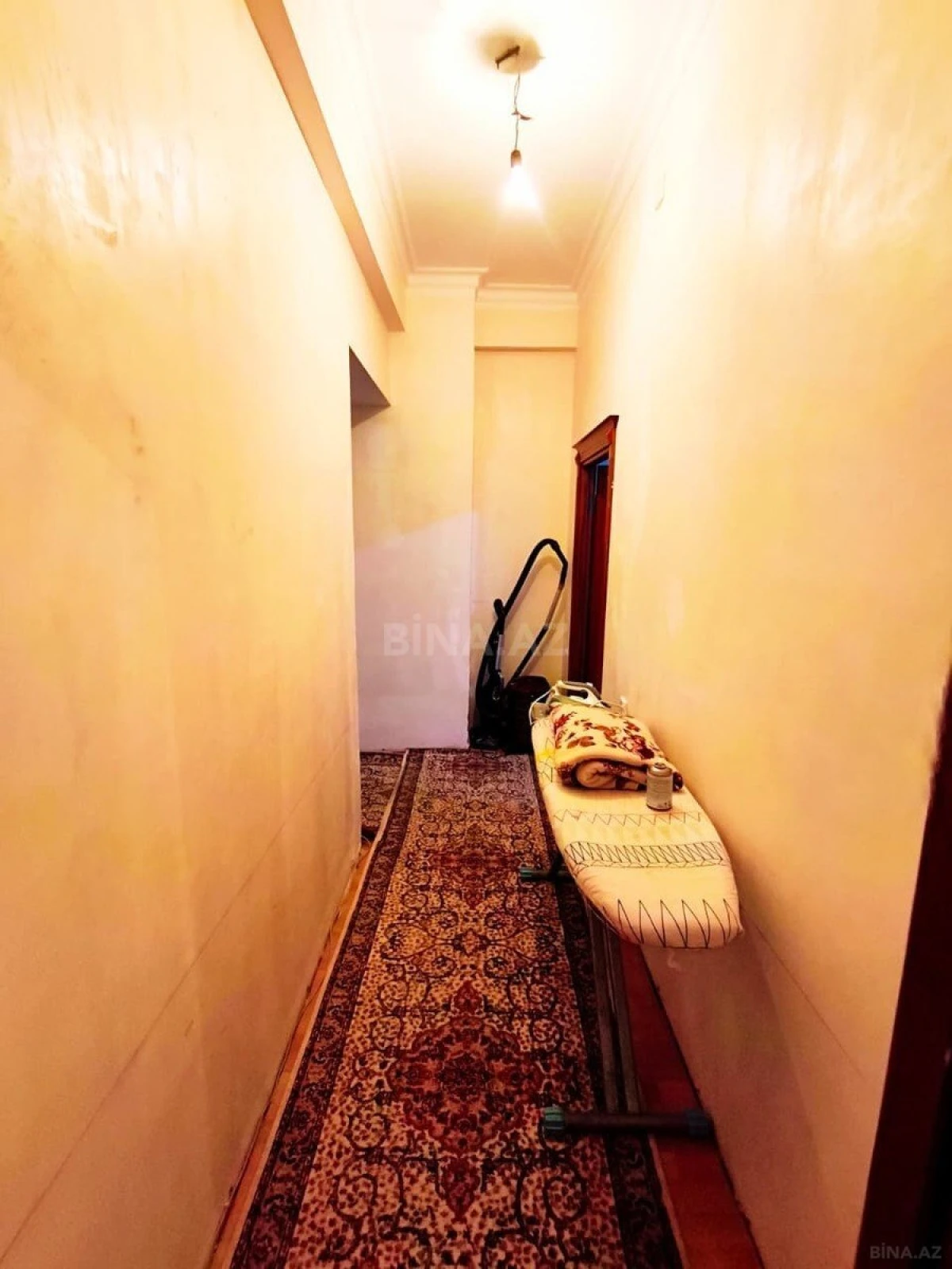 Satılır 3 otaqlı mənzil 145 m²