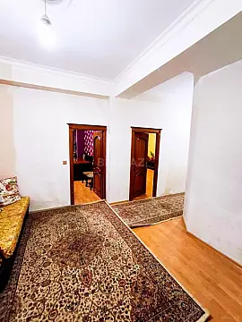 Satılır 3 otaqlı mənzil 145 m²