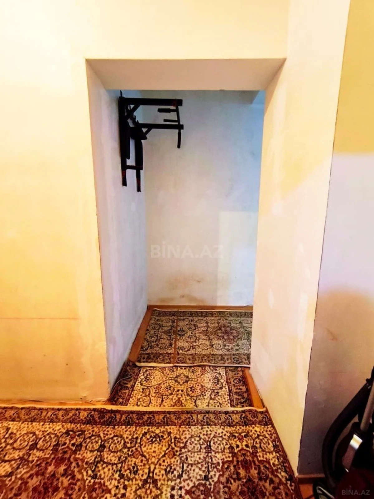 Satılır 3 otaqlı mənzil 145 m²