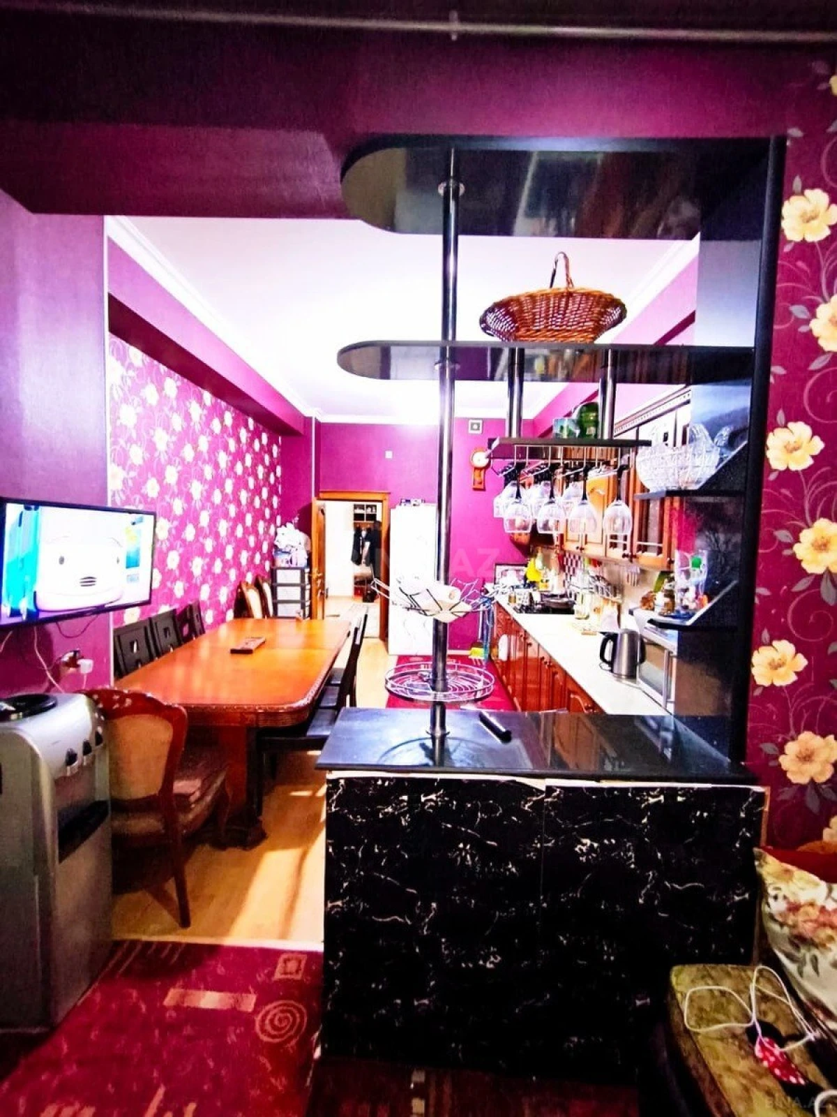 Satılır 3 otaqlı mənzil 145 m²