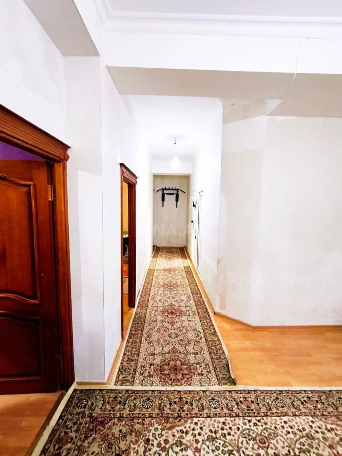 Satılır 3 otaqlı mənzil 145 m²