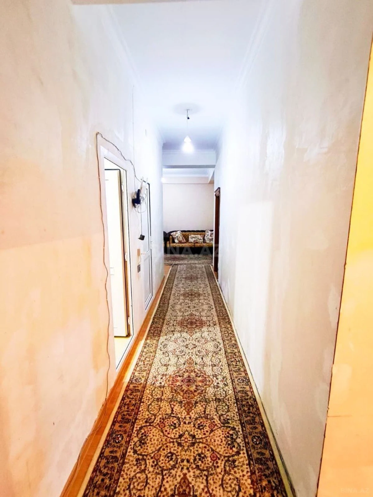 Satılır 3 otaqlı mənzil 145 m²