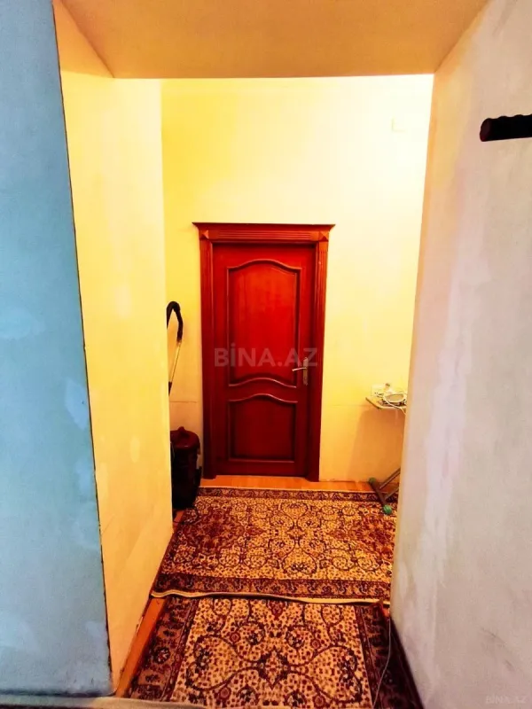 Satılır 3 otaqlı mənzil 145 m²
