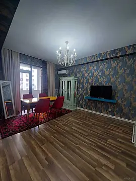 Satılır 2 otaqlı mənzil 68 m²
