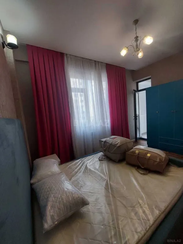 Satılır 2 otaqlı mənzil 68 m²
