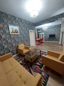 Satılır 2 otaqlı mənzil 68 m²