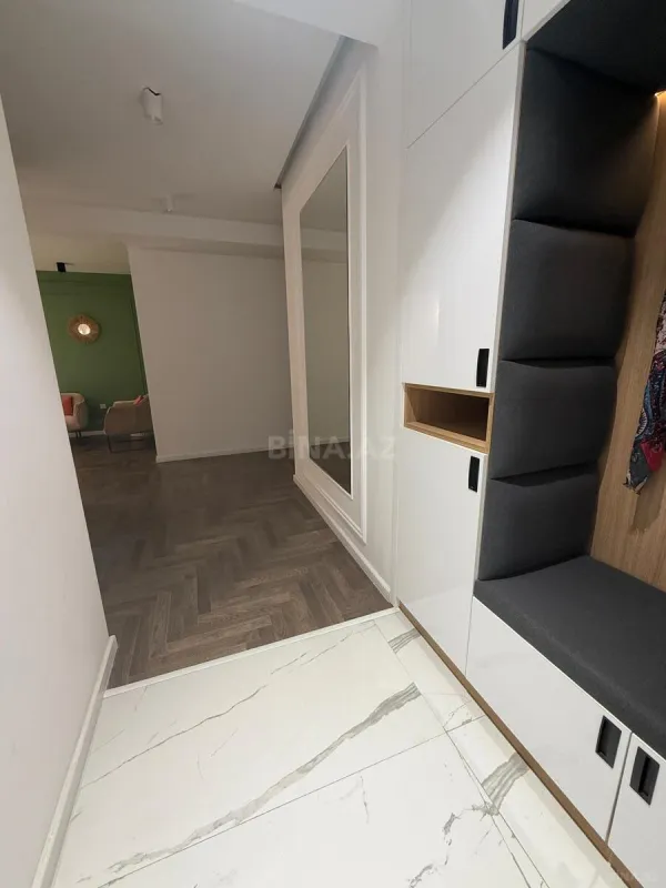 Satılır 3 otaqlı mənzil 120 m²