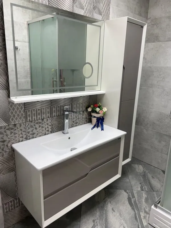 Kirayə verilir 2 otaqlı mənzil 106 m²