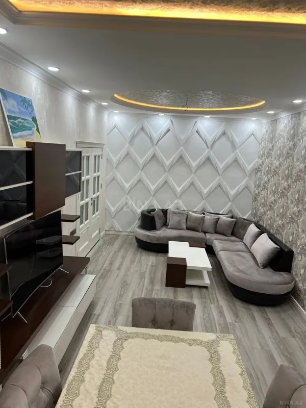 Kirayə verilir 2 otaqlı mənzil 106 m²