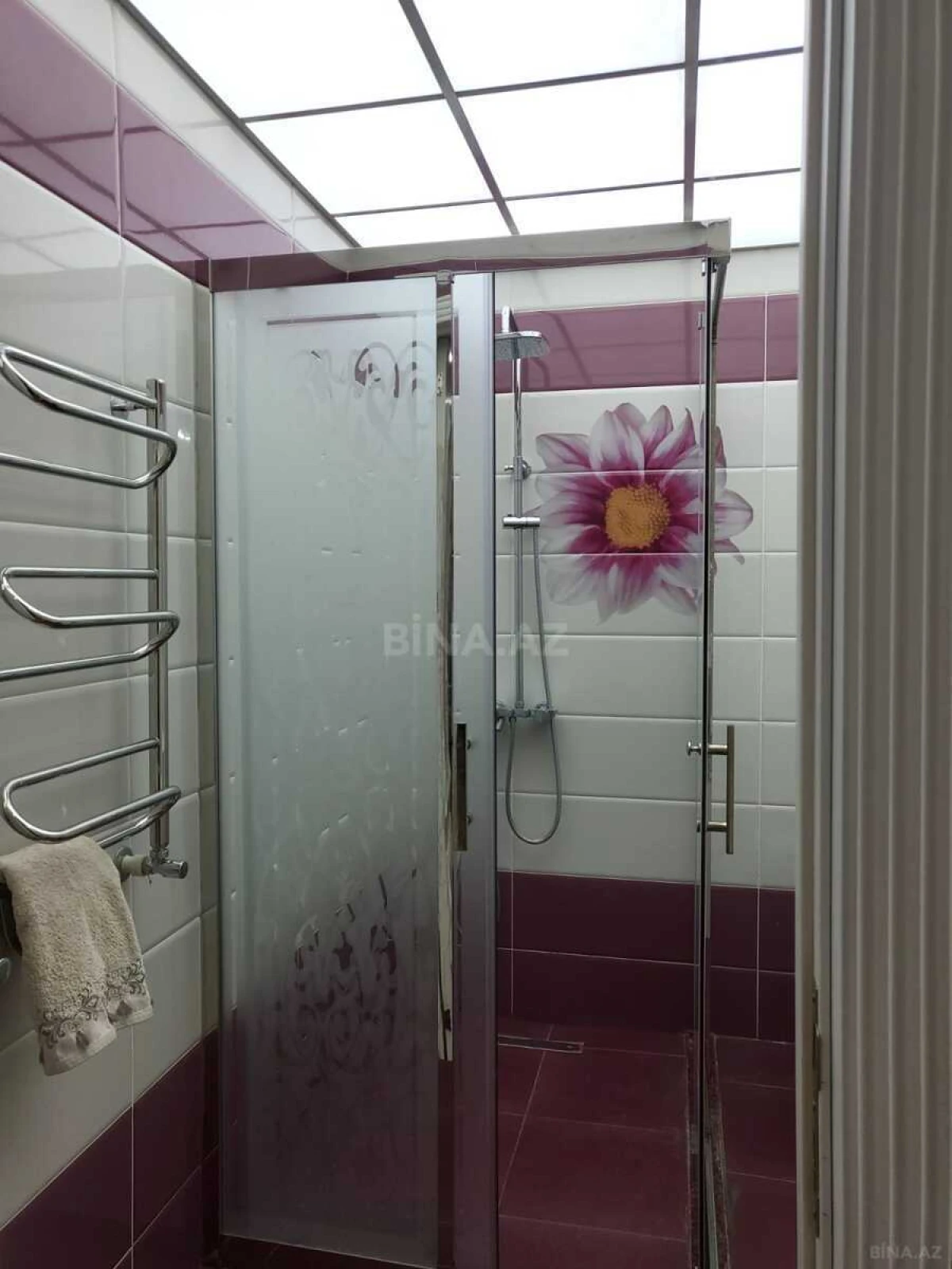 Kirayə verilir 1 otaqlı mənzil 63 m²
