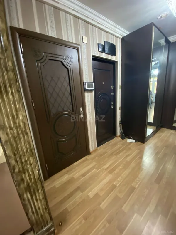 Satılır 4 otaqlı mənzil 80 m²
