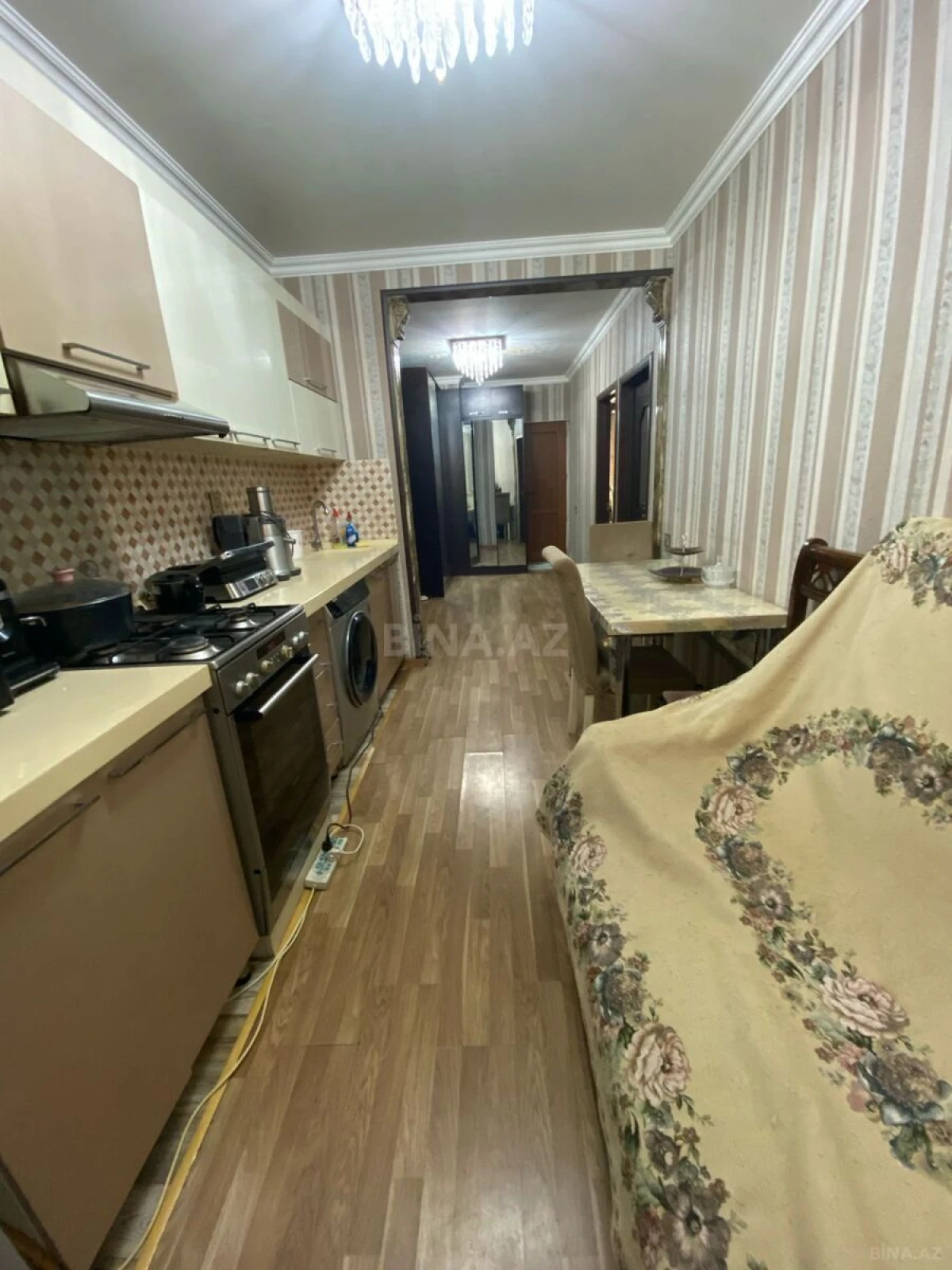 Satılır 4 otaqlı mənzil 80 m²