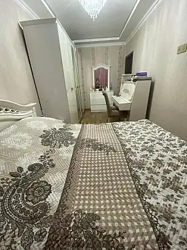 Satılır 4 otaqlı mənzil 80 m²