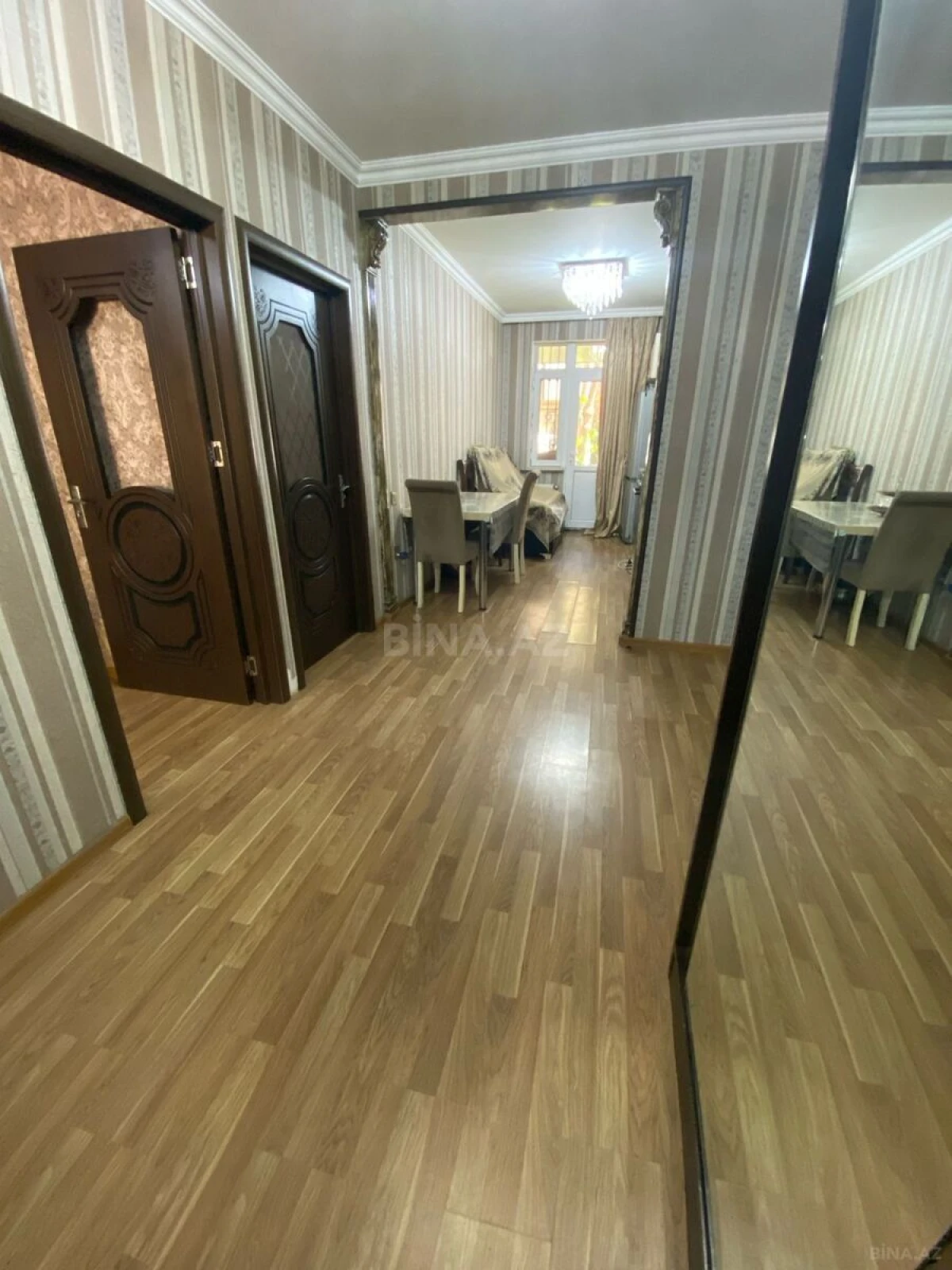 Satılır 4 otaqlı mənzil 80 m²